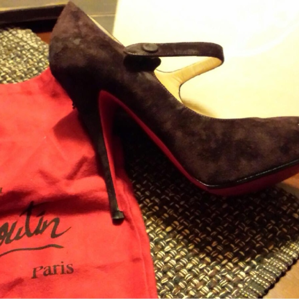 Christian Louboutin Size 38 Maroon Suede Maryjanes